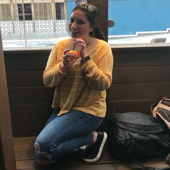 Meet your Posher, Talia - Picture 12 of 15